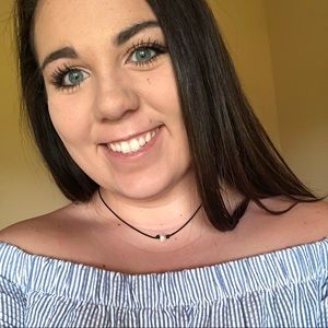 Meet your Posher, Brooke